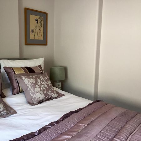 Luxury 2 Bed Apartment With Free Parking Ludlow Eksteriør billede