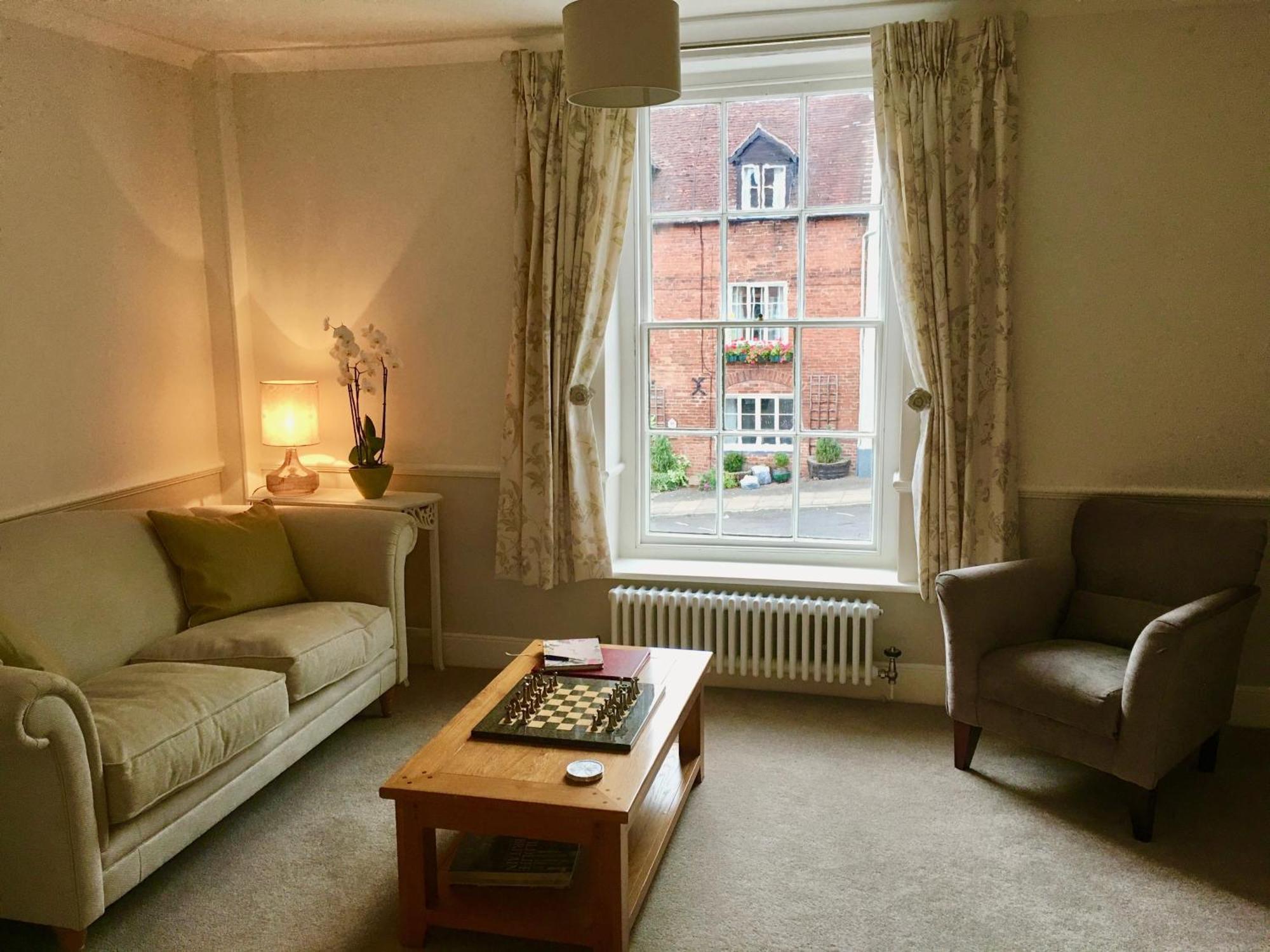 Luxury 2 Bed Apartment With Free Parking Ludlow Eksteriør billede